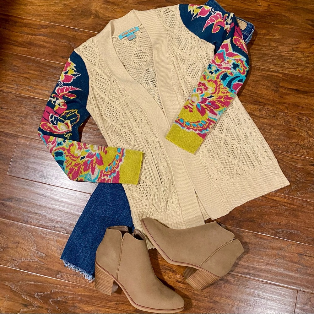 Flying Tomato Cream and Floral Cable Knit Open Front Cardigan Size S
